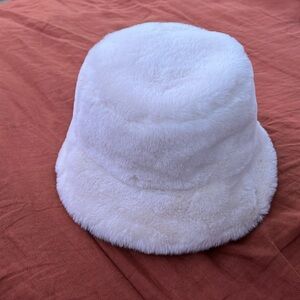 Fluffy bucket hat